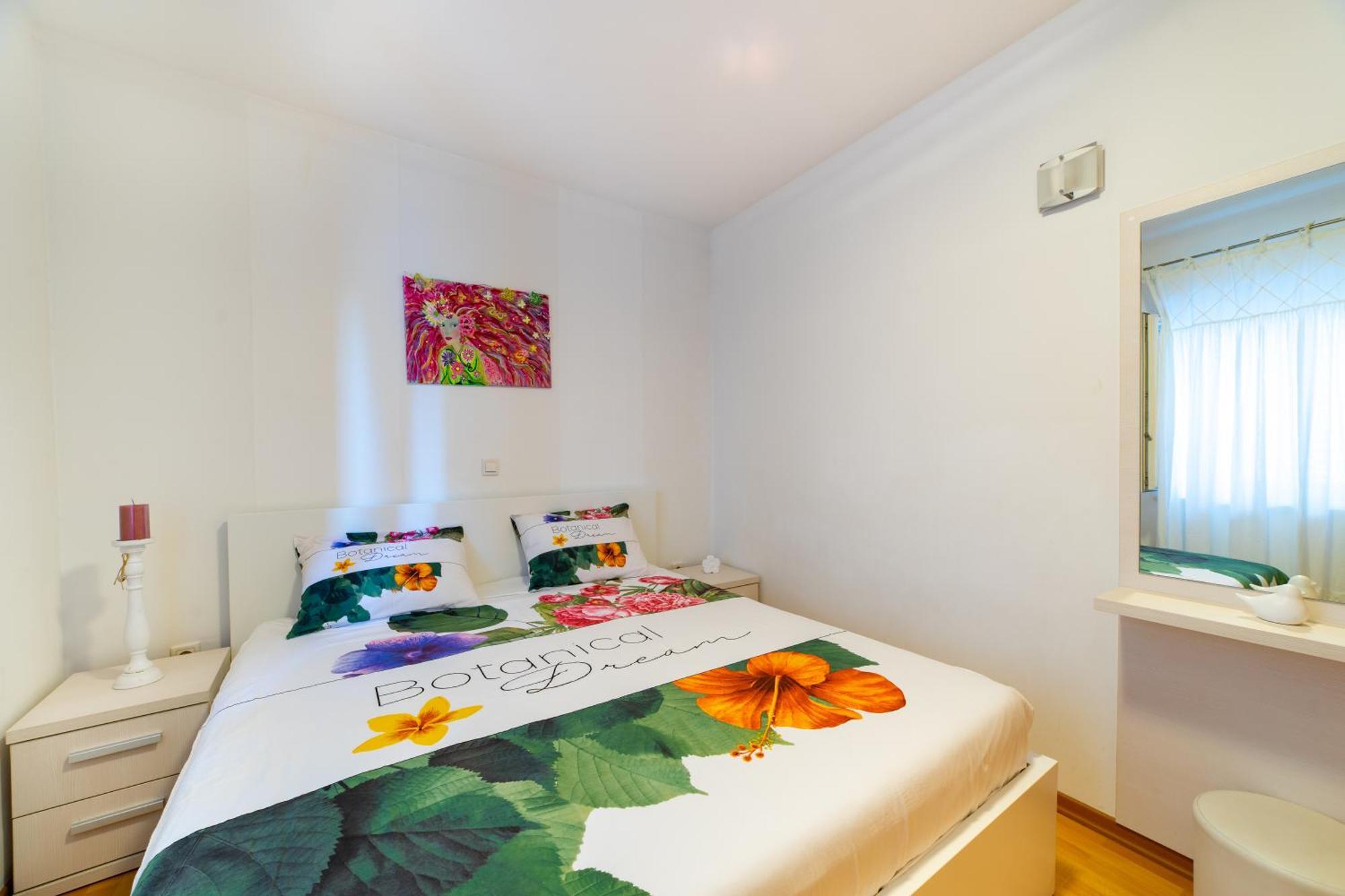 Apartment Happy In Split Center 10 Min Walk From Bacvice Beach Extérieur photo