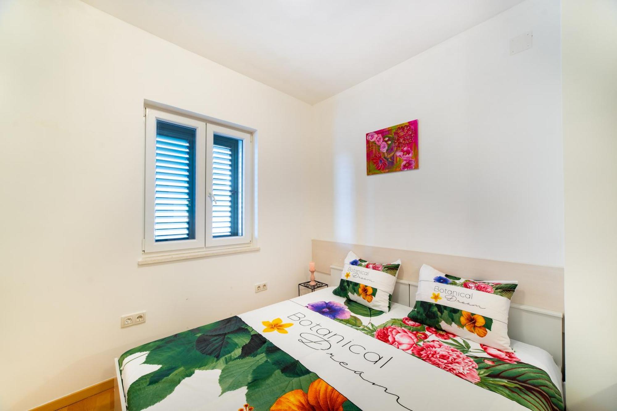 Apartment Happy In Split Center 10 Min Walk From Bacvice Beach Extérieur photo